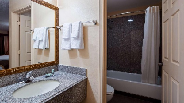 Best Western Executive Inn image 13