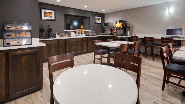 Best Western Executive Inn Main image